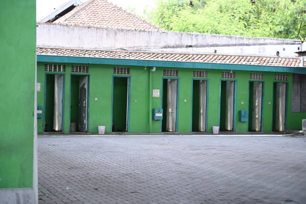 Best Portable bathroom rental  in Shawneetown, IL